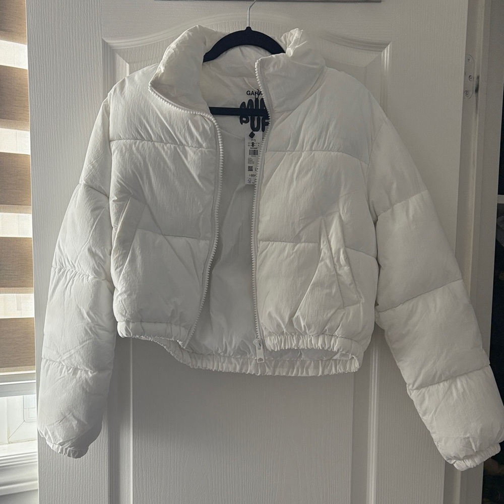 NWT Garage Classic White Cropped Puffer Coat